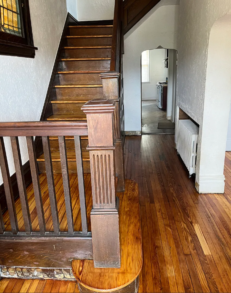 303 Labelle St - Photo 4 of 19