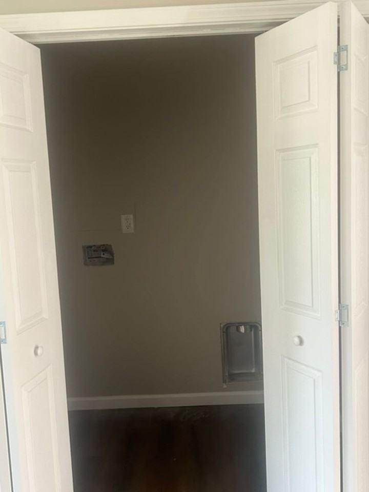 101 Fisher Rd #101 - Photo 6 of 9