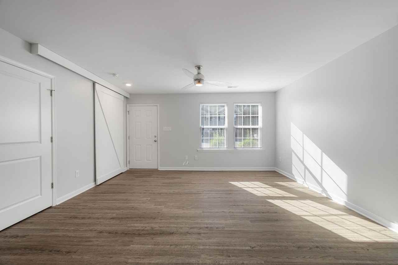 1504 Rapunzel Way - Photo 6 of 29