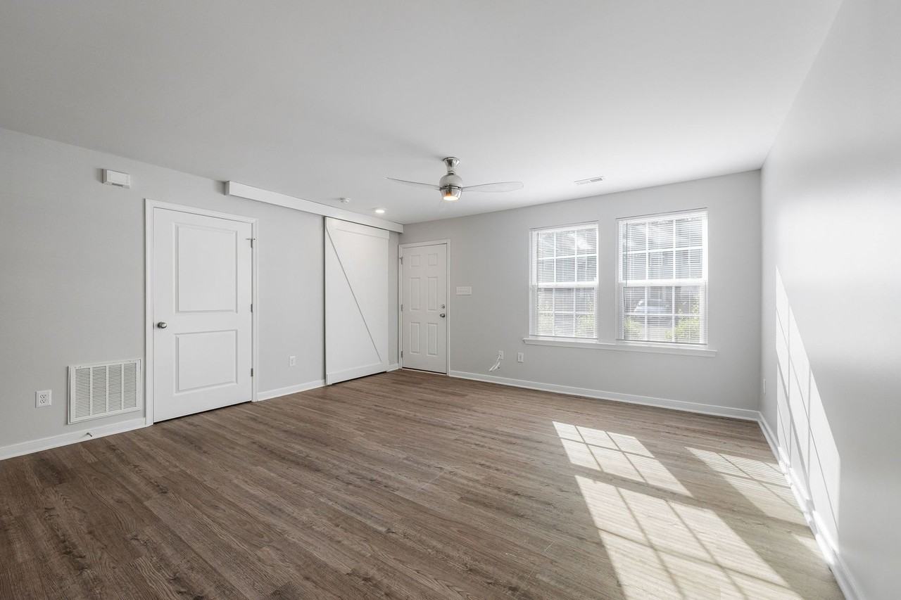 1504 Rapunzel Way - Photo 7 of 29