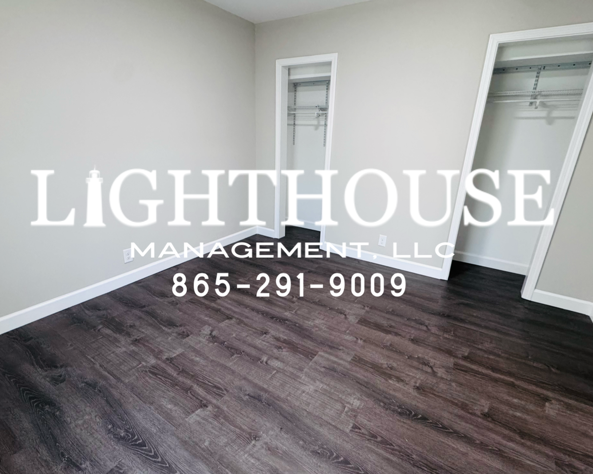403 S Castle St - Photo 6 of 16
