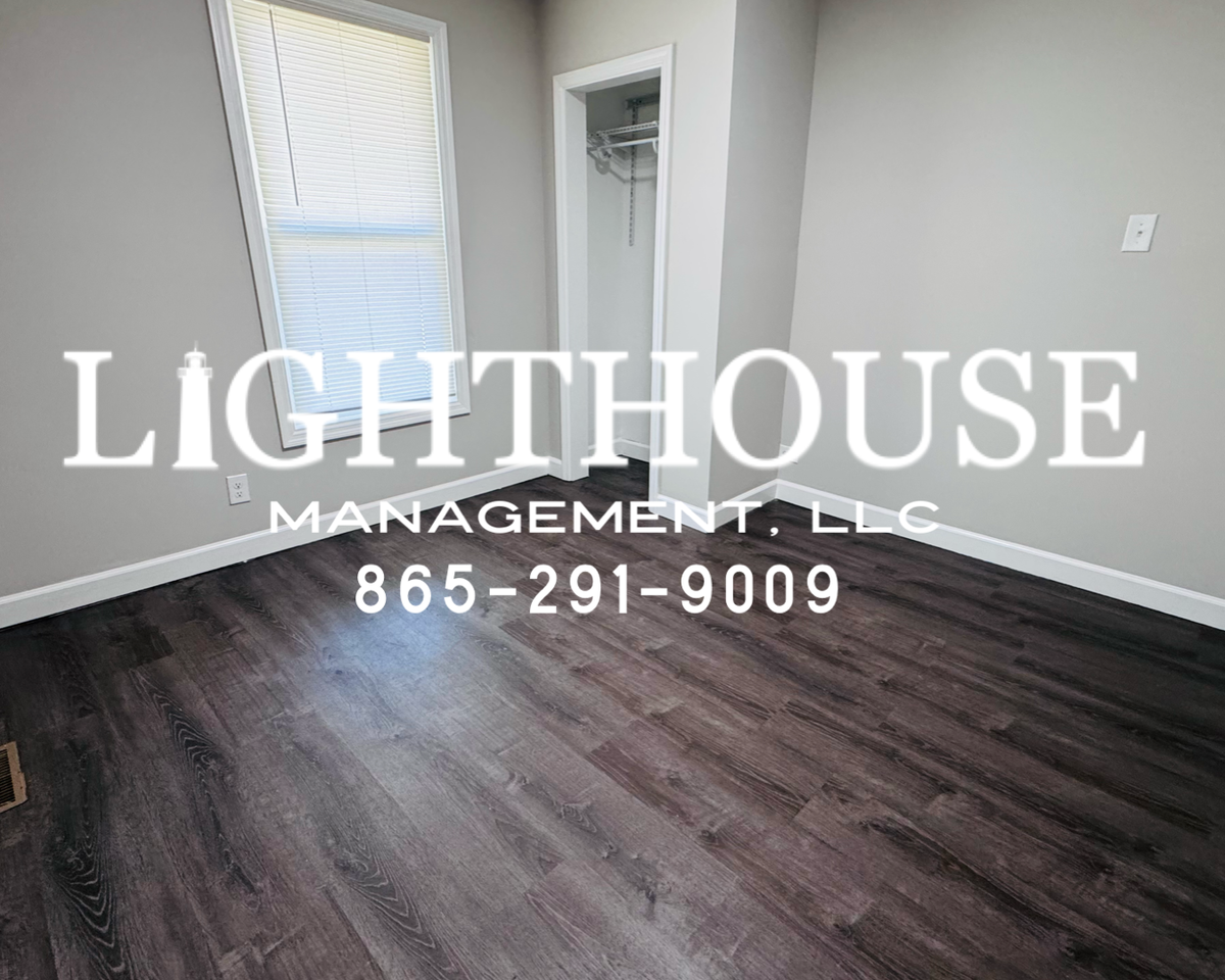 403 S Castle St - Photo 7 of 16