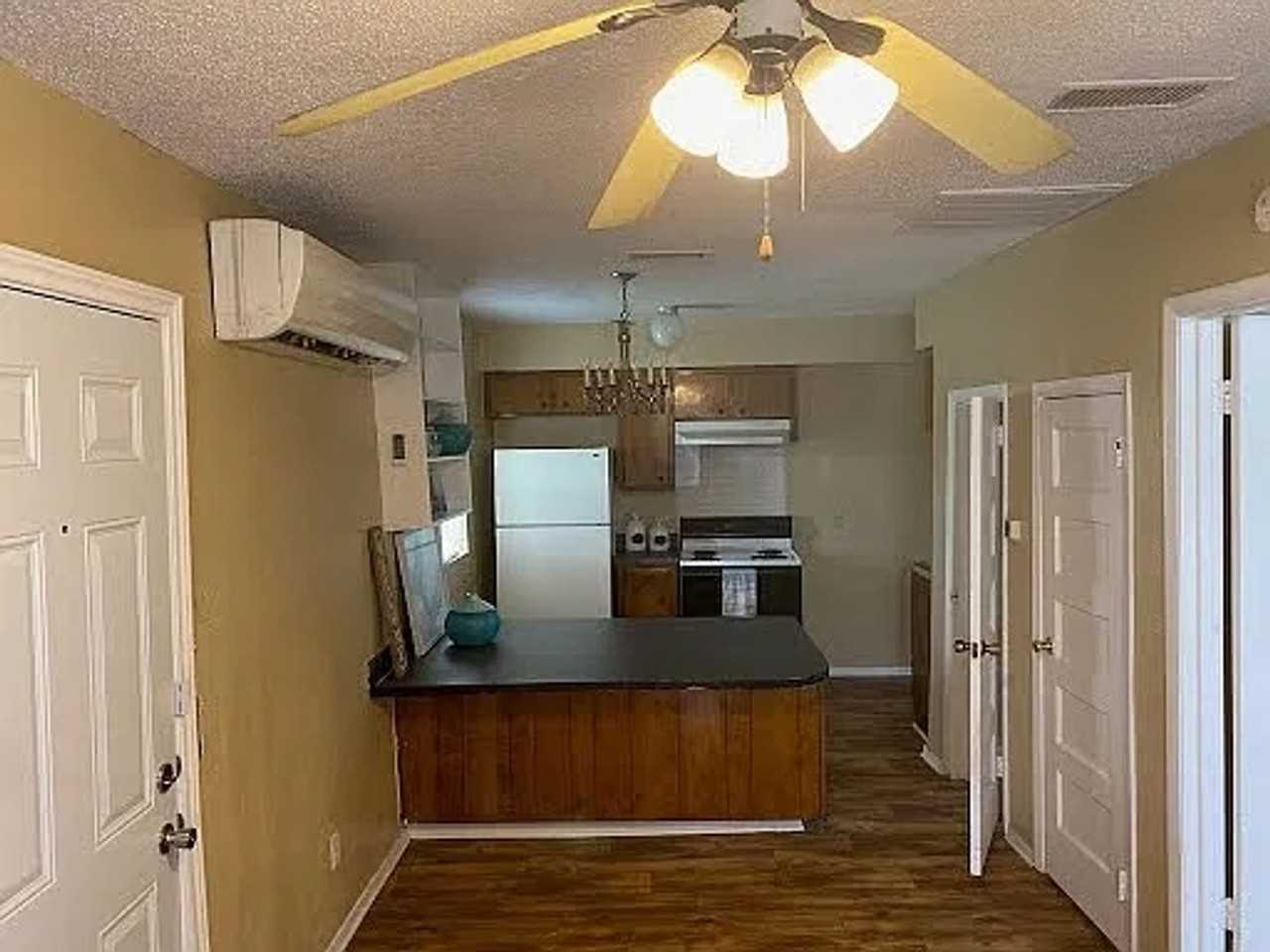 318 Overlook Dr - Photo 4 of 11