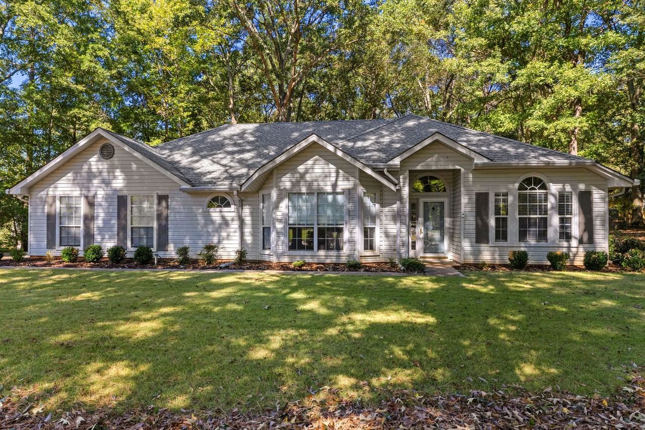 119 Coggins Corner Dr - Photo 2 of 22