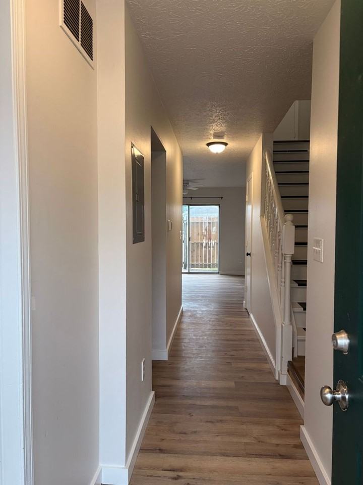 Emerald Pines - Photo 2 of 10