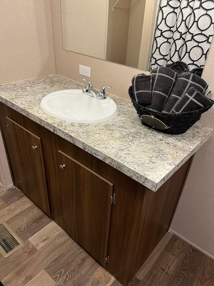 292 N Plantation Rd - Photo 4 of 30