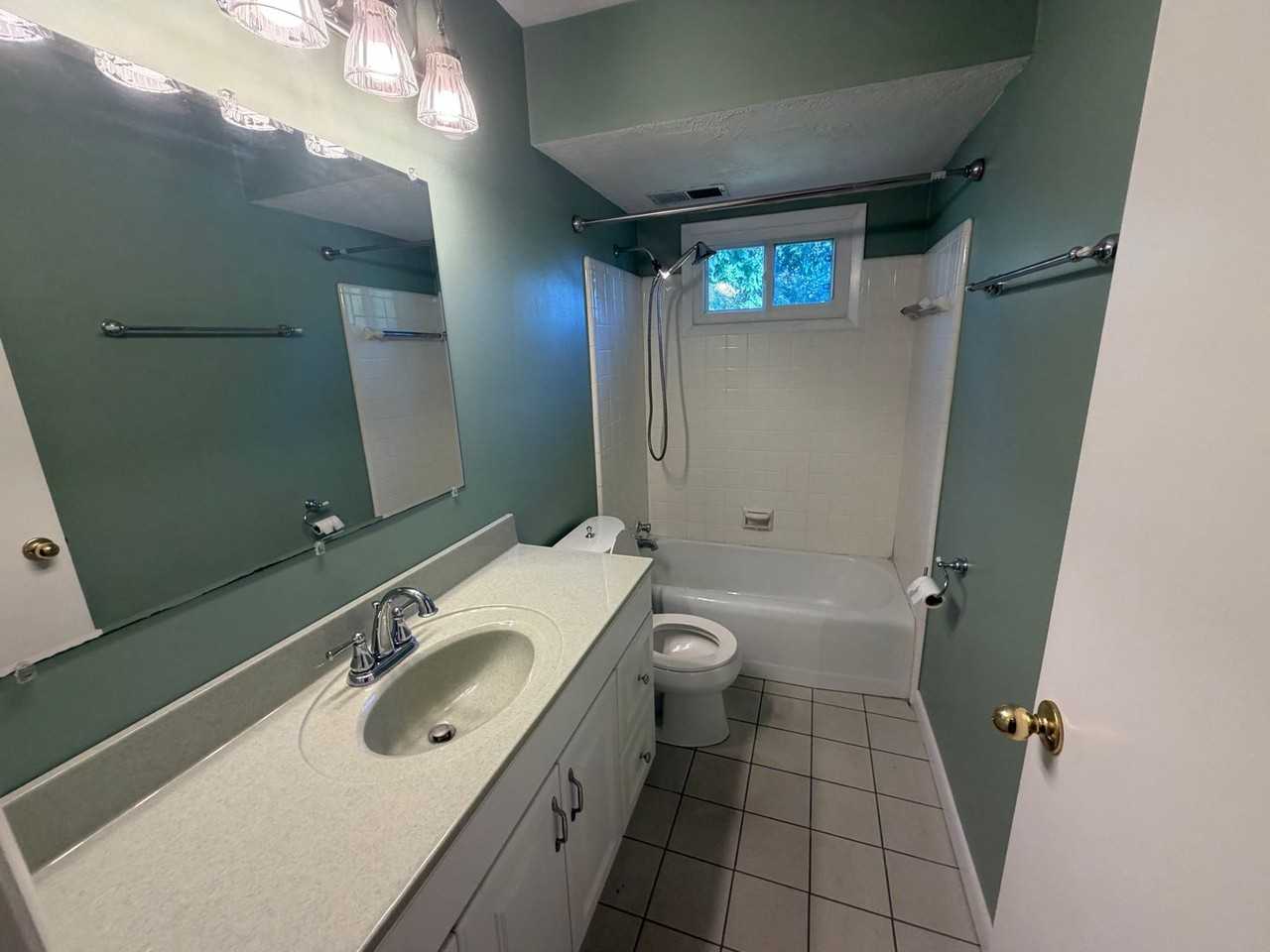 1312 Fieldcrest - Photo 7 of 19