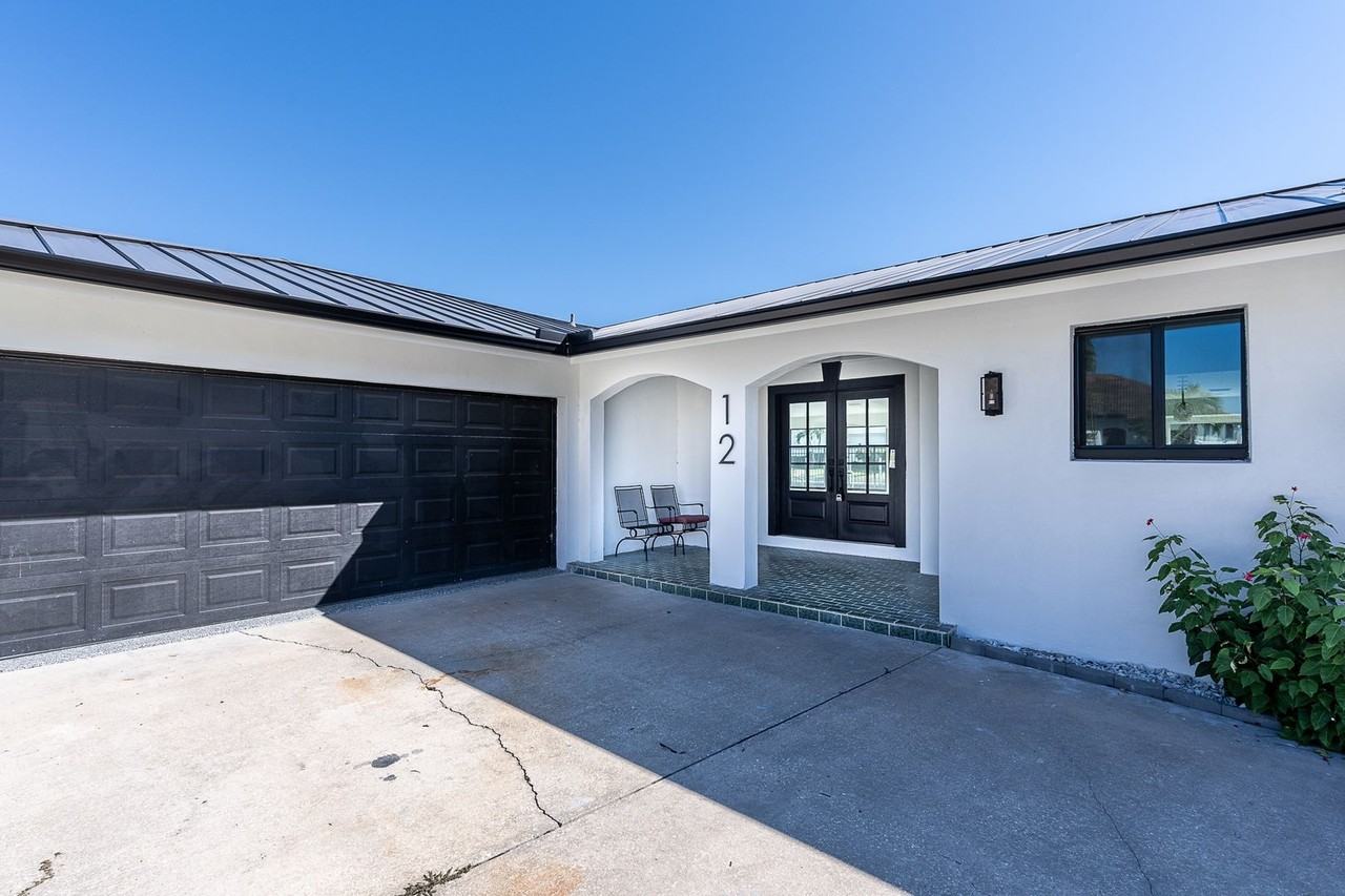 12 Sabal Dr - Photo 5 of 50