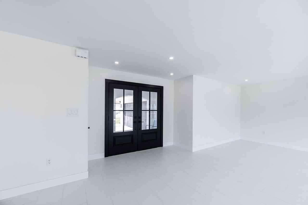 12 Sabal Dr - Photo 6 of 50