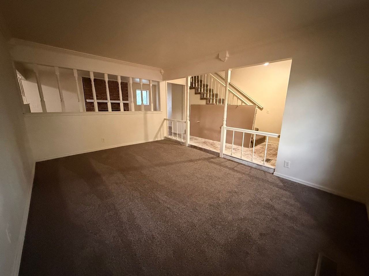 10651 E 18th Pl - Photo 5 of 33