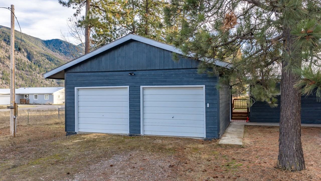 295 Jensen Rd - Photo 5 of 50