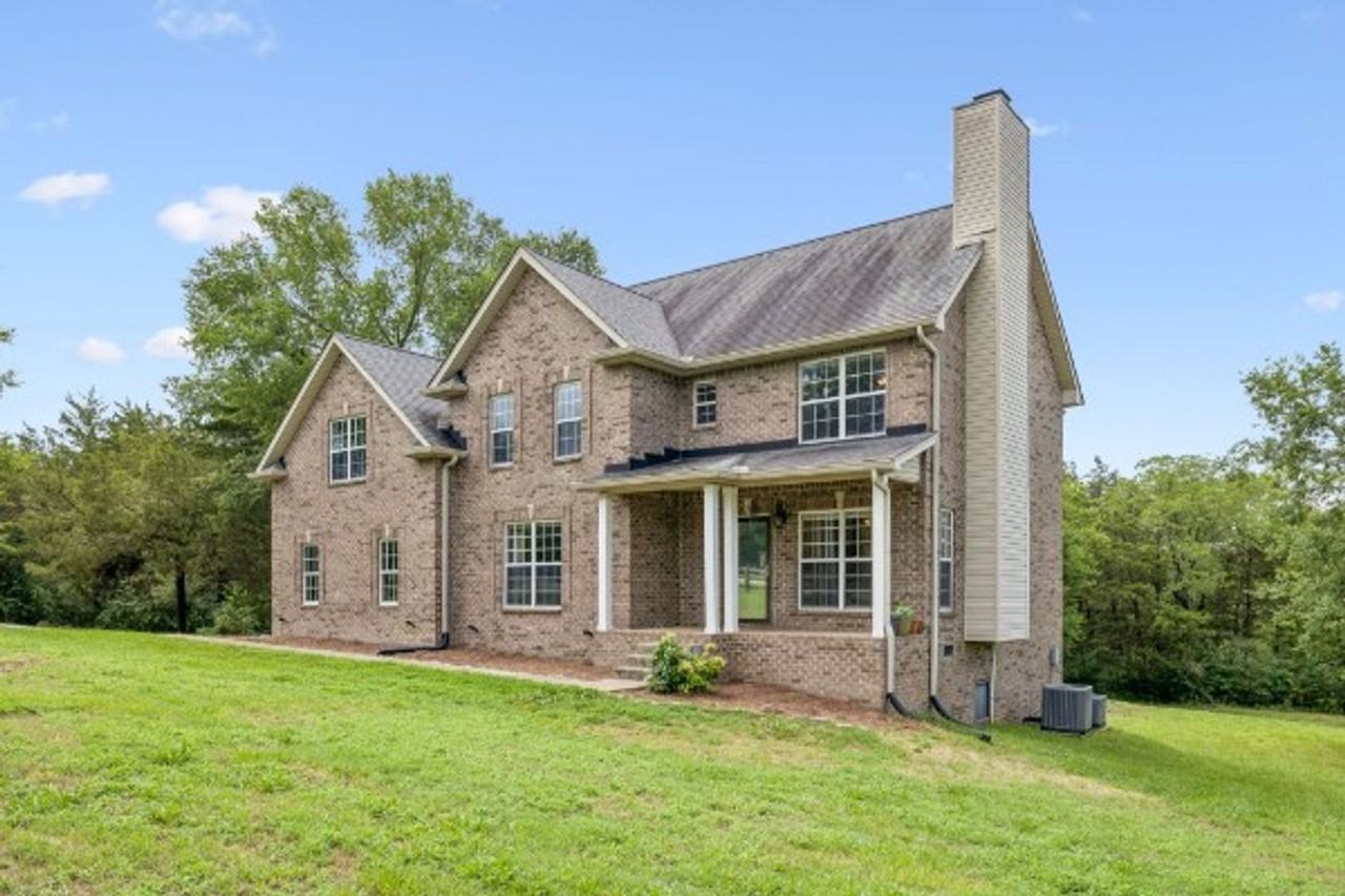 2258 Eastover Rd - Photo 3 of 43