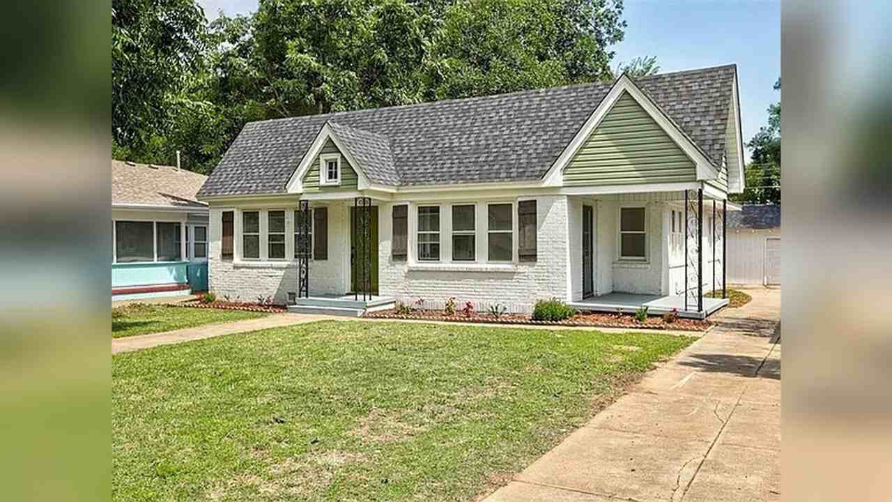 2015 Nw 20th St - Photo 2 of 41
