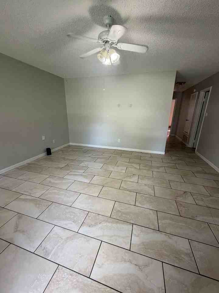 9004 Gary St - Photo 2 of 10