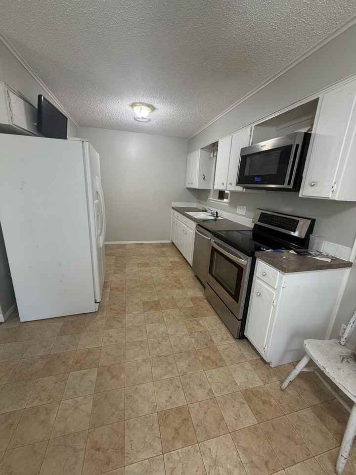9004 Gary St - Photo 3 of 10