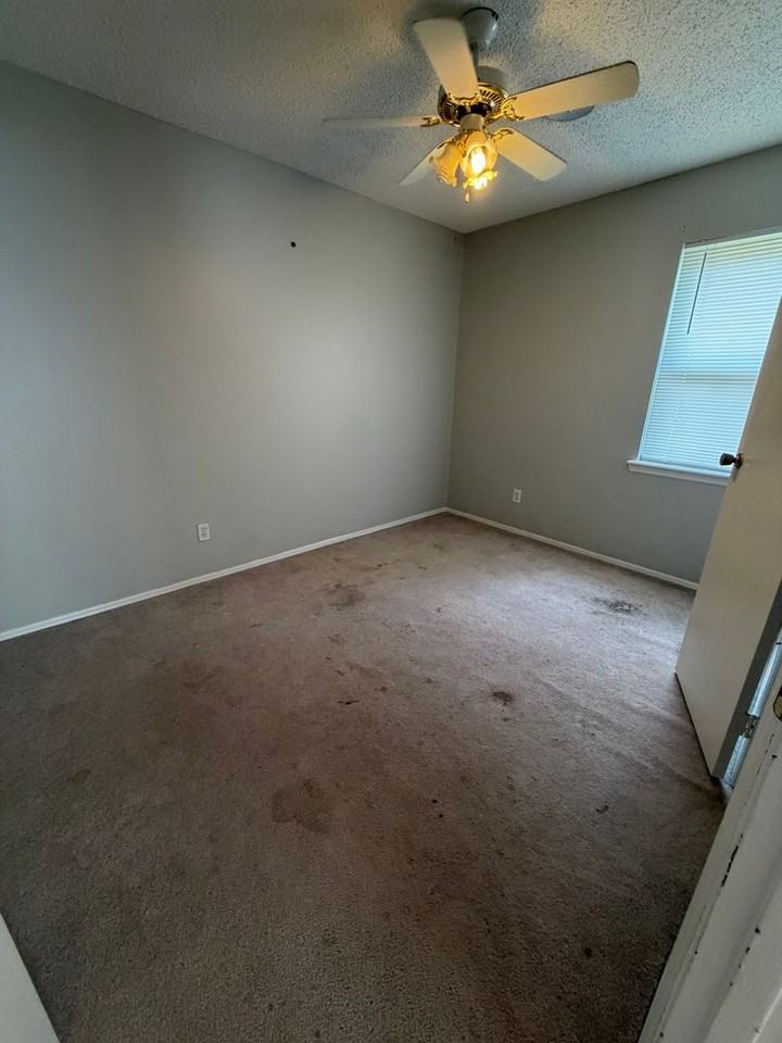 9004 Gary St - Photo 7 of 10
