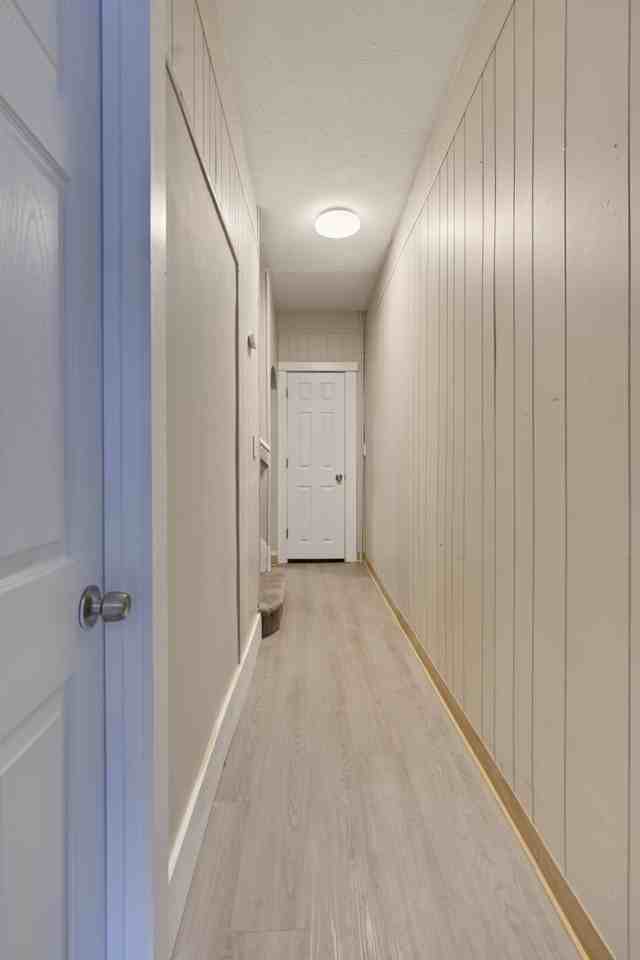 97 Newton St - Photo 3 of 24
