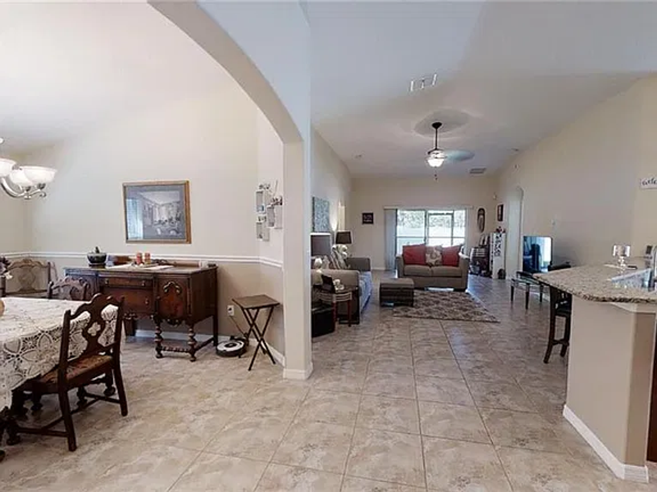 3260 Berwick Ln - Photo 2 of 14