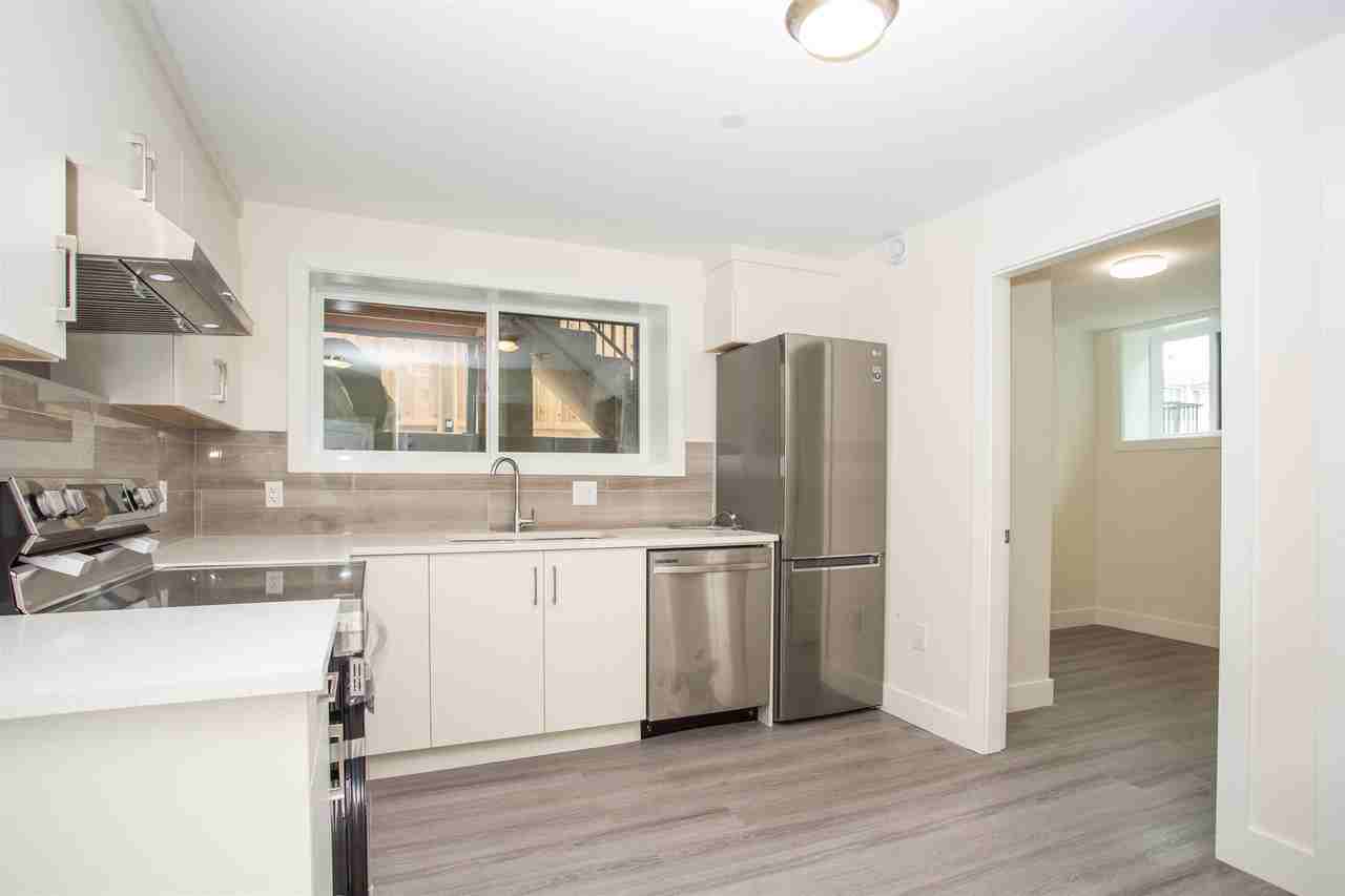 2022 East 42nd Avenue - Photo 4 of 8