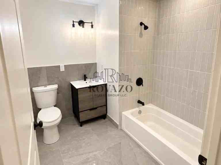 161 Prospect Street #1D - Photo 2 of 9