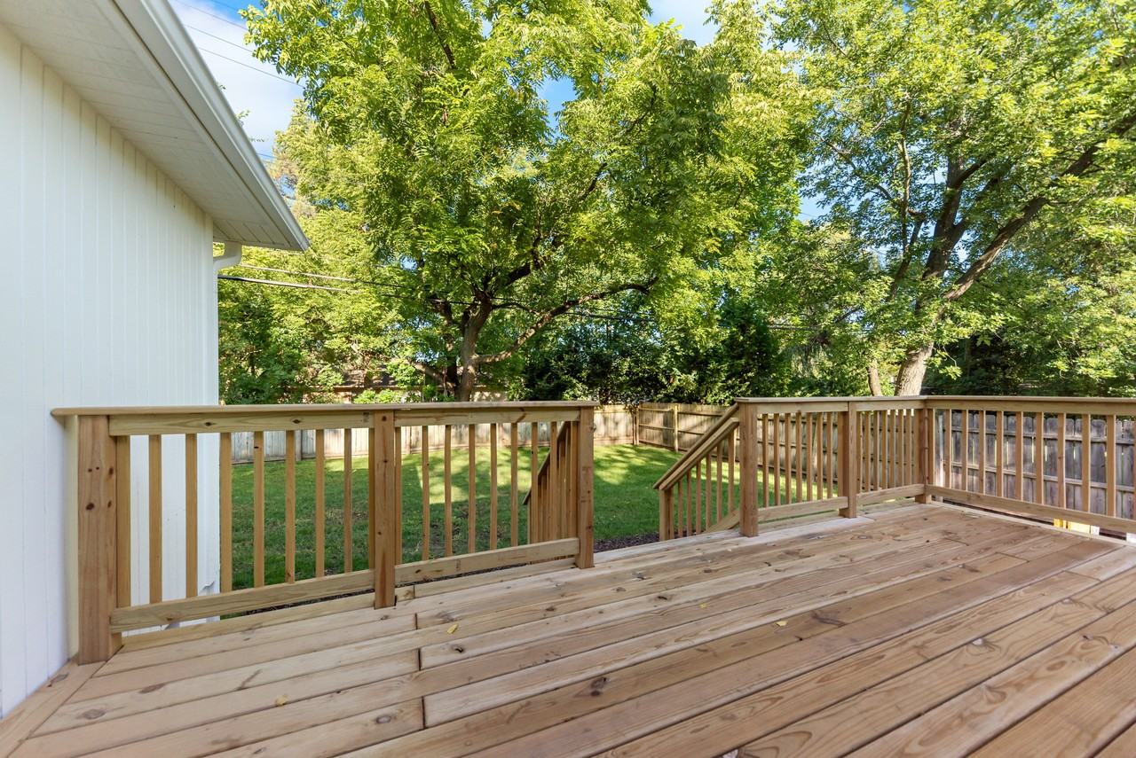 1115 Western Dr #1 - Photo 3 of 40