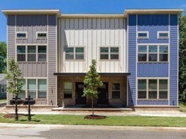 featured image of 1383 N Oakland Ave