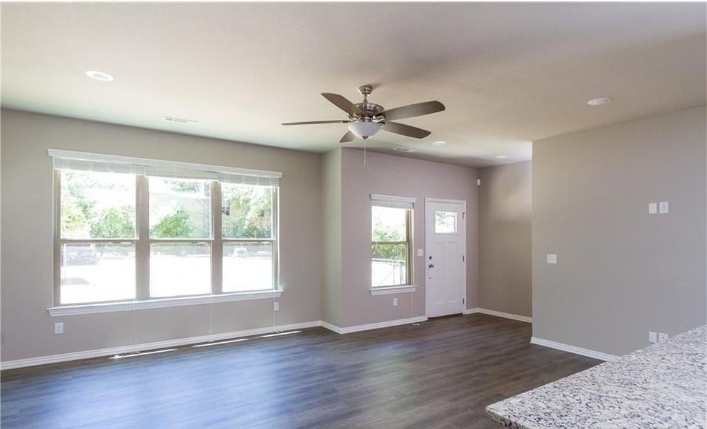 1393 N Oakland Ave - Photo 7 of 24