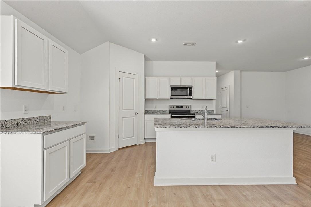 3125 N Rooster St - Photo 5 of 11