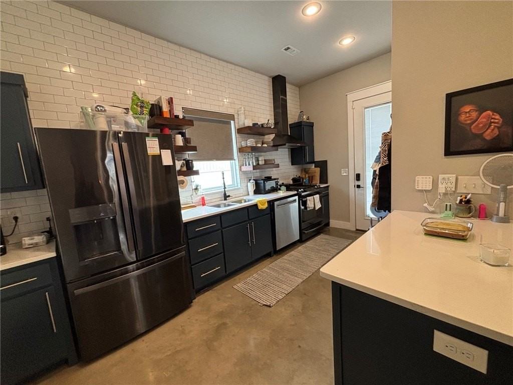 1356 S Duncan Ave - Photo 4 of 21