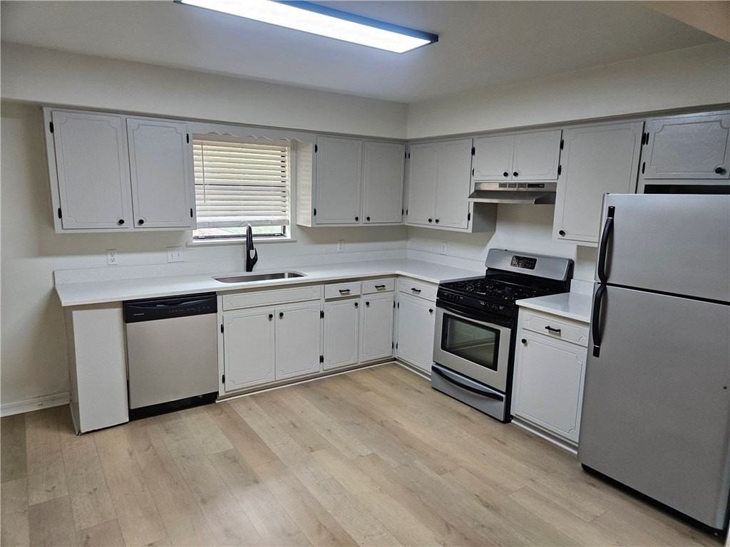 457 N Mission Blvd - Photo 4 of 17