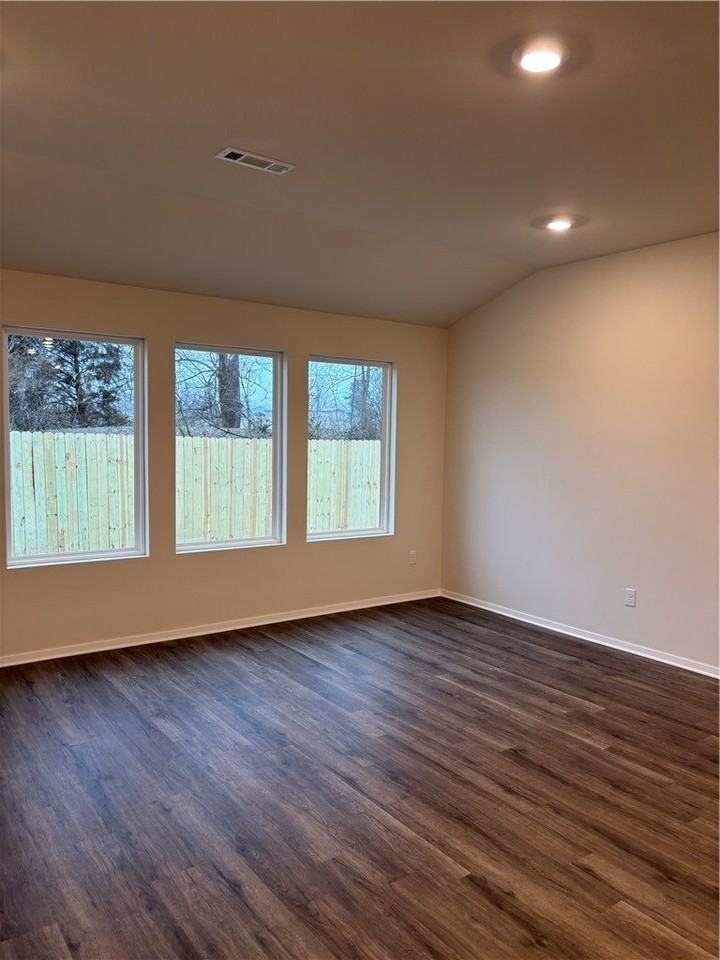 230 Nw 67th Ave - Photo 4 of 15