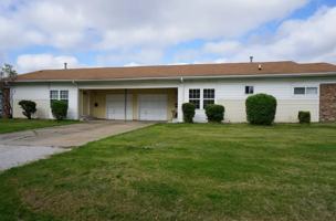 featured image of 2138 E Bennett St #2138