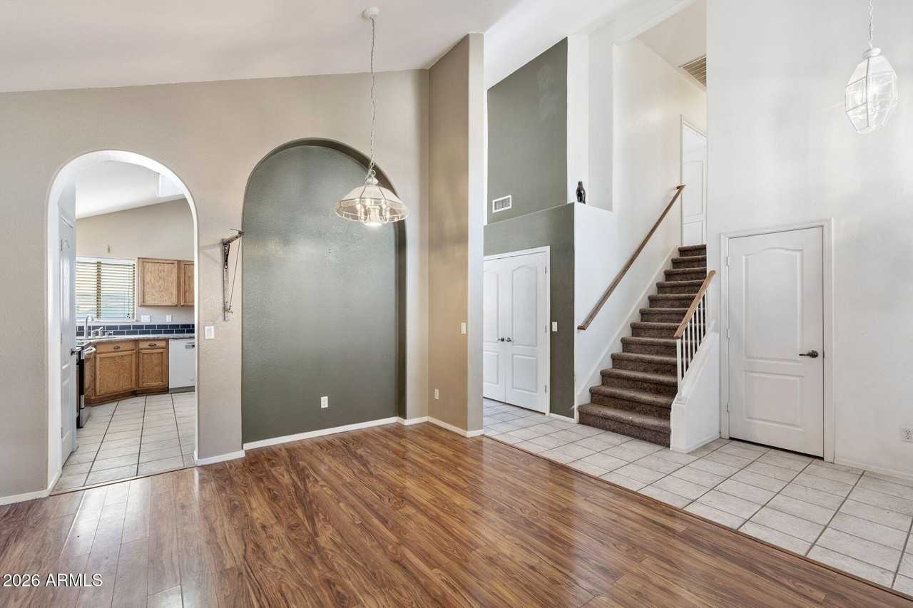 3345 E Princeton Ave - Photo 4 of 24
