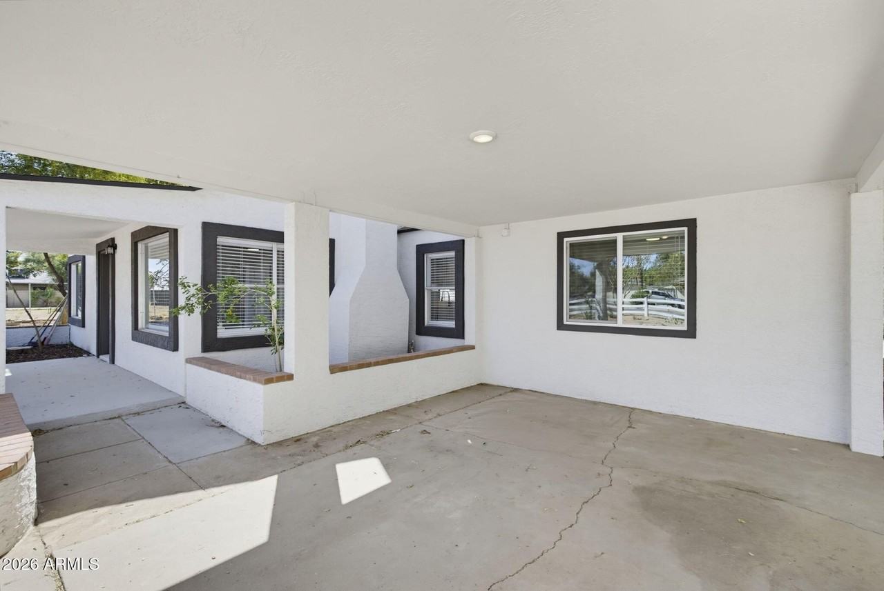 2241 W Morten Ave - Photo 7 of 48