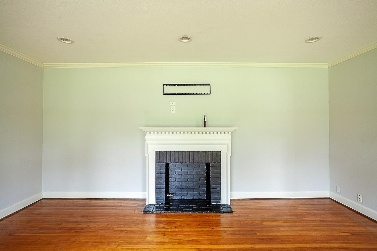 755 N 23rd St - Photo 5 of 29