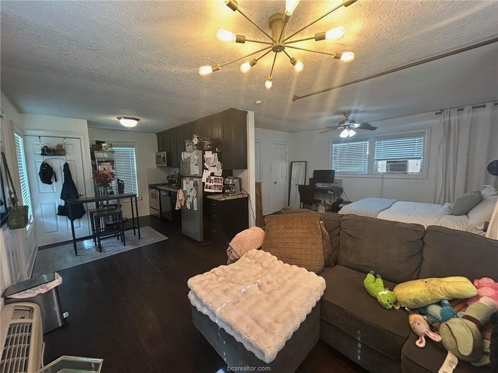 214 Montclair Ave - Photo 5 of 12