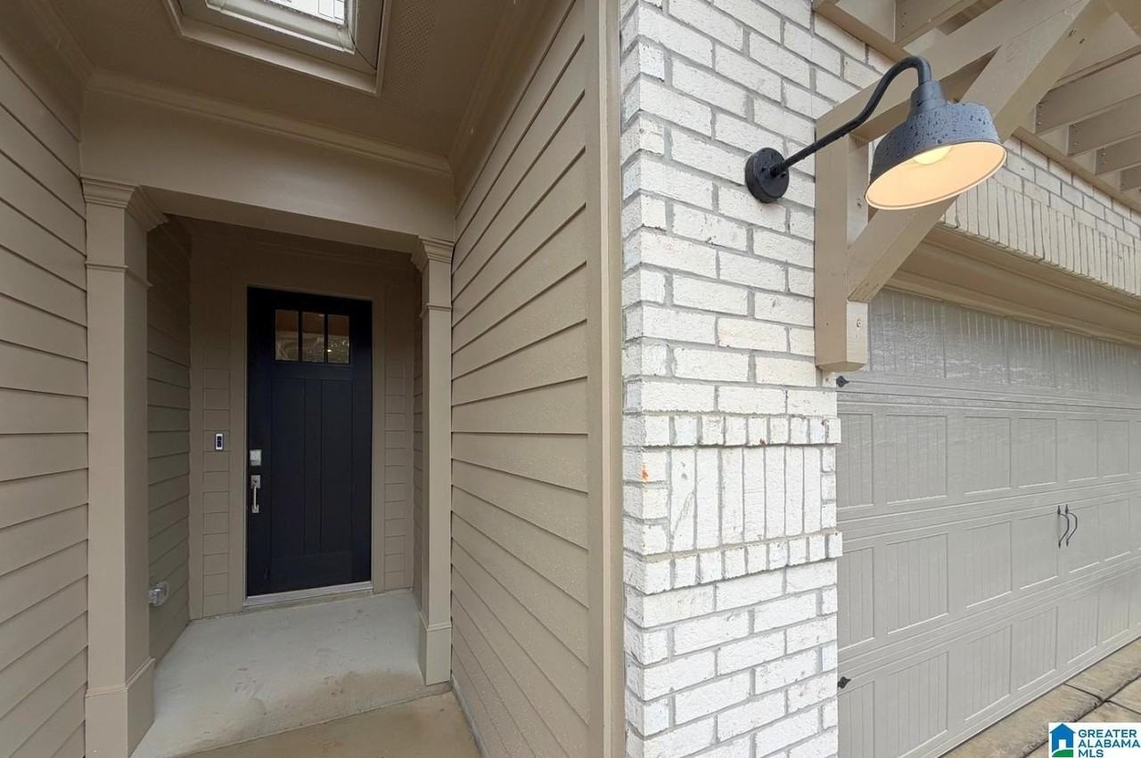 137 Clift Creek Dr - Photo 4 of 41