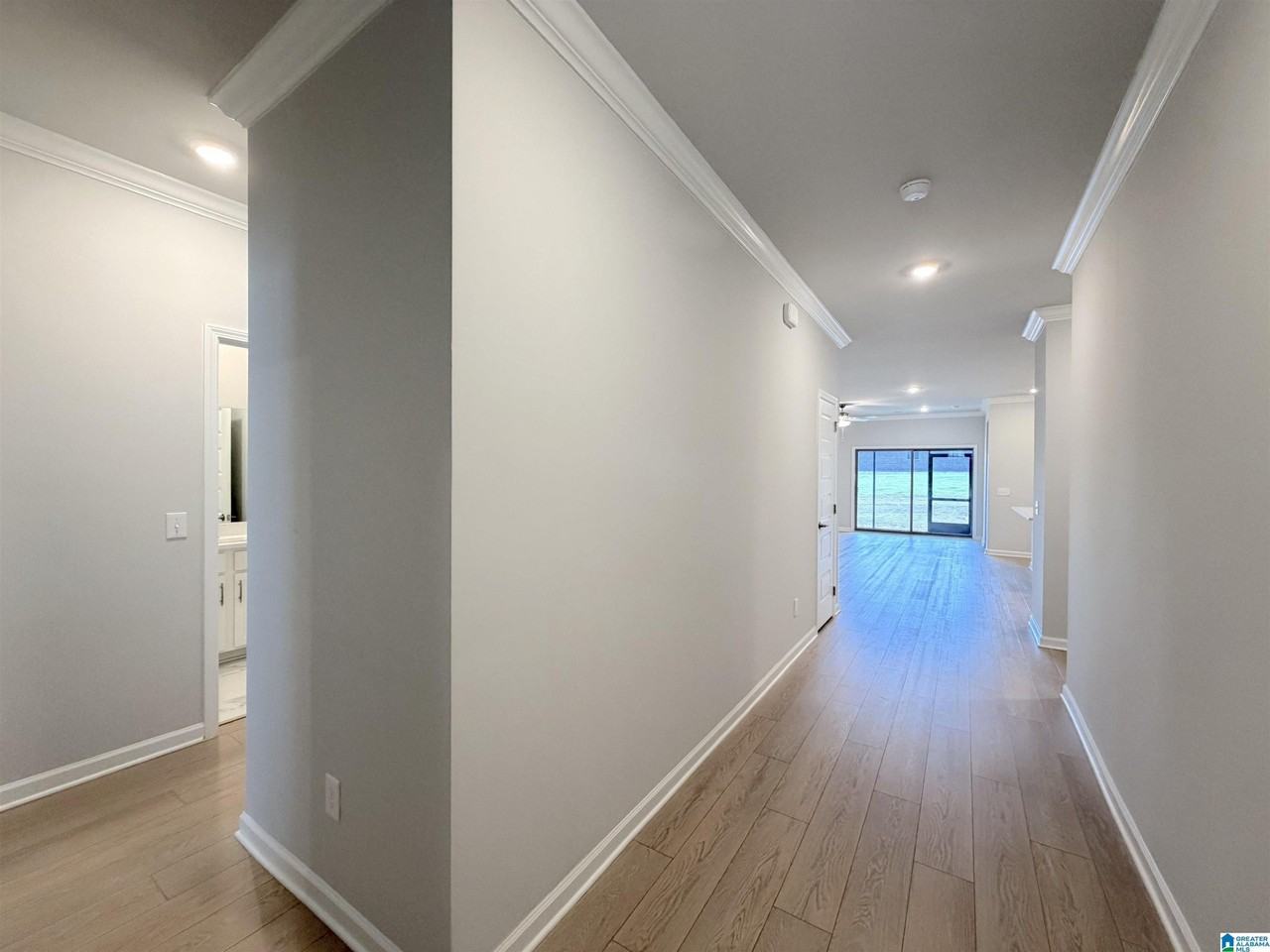 151 Clift Creek Dr - Photo 4 of 40