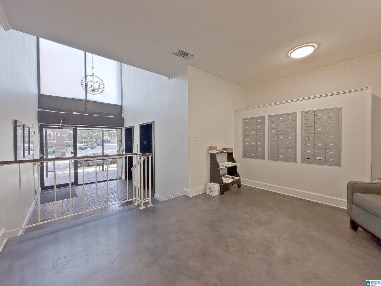 2625 Highland Ave S #505 - Photo 3 of 18