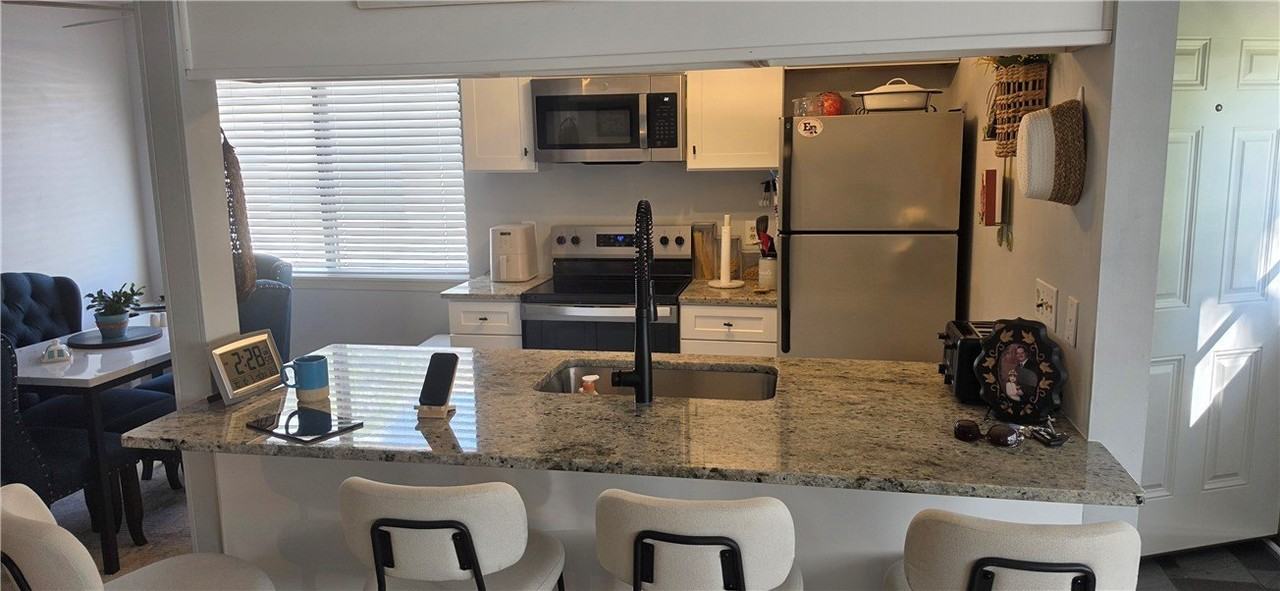 62 Milrace Dr - Photo 5 of 28