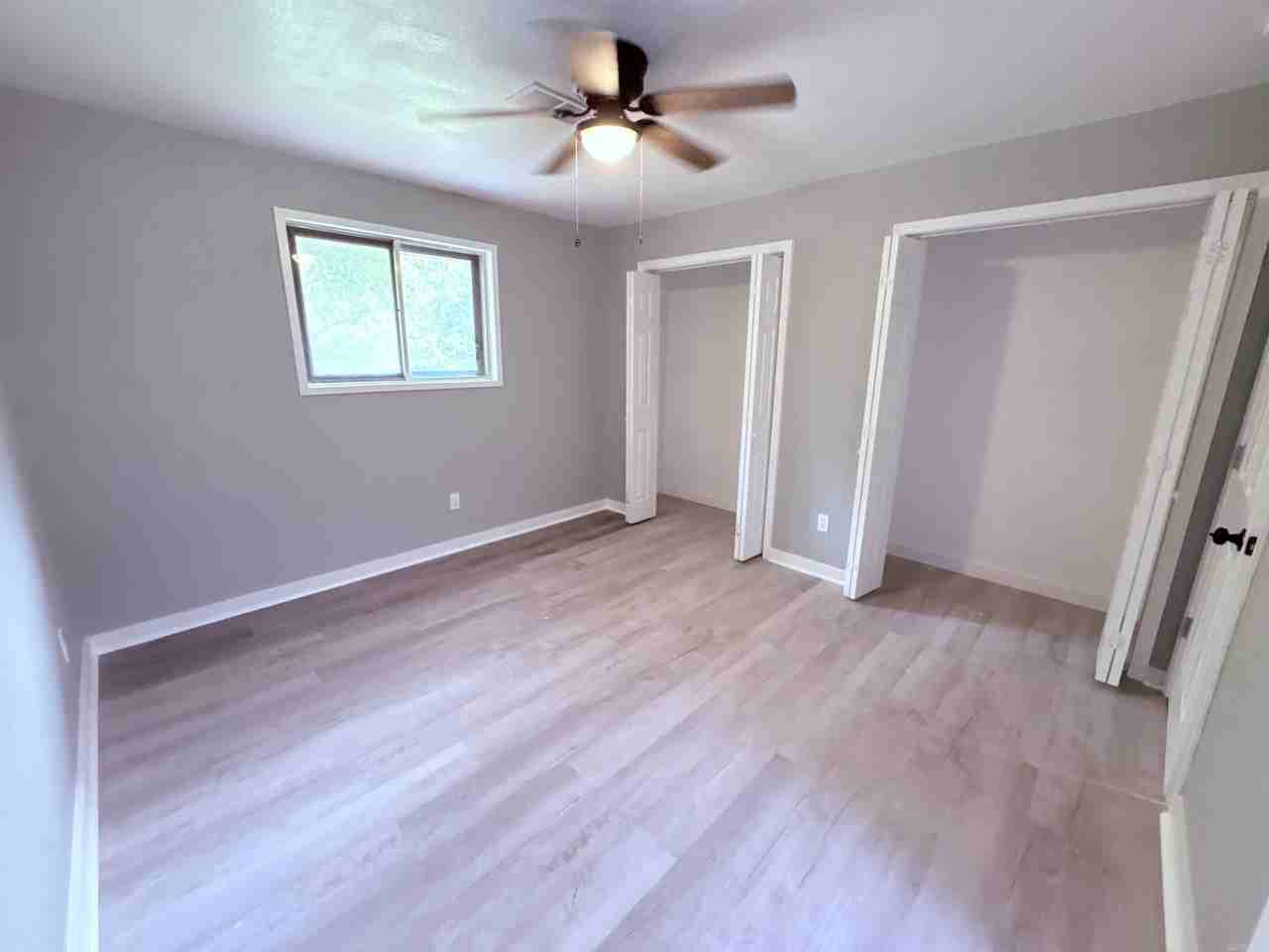 8475 John Harden Dr - Photo 6 of 20