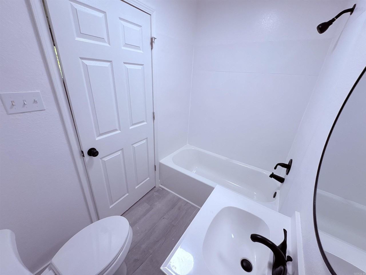 8475 John Harden Dr - Photo 7 of 20