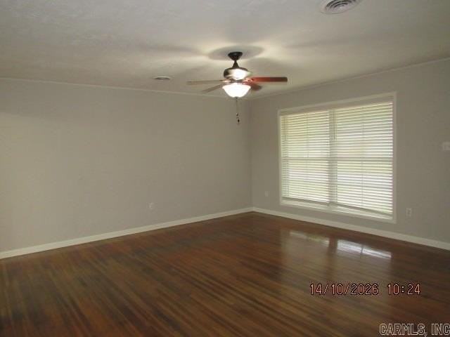 2407 Meadow Dr - Photo 5 of 17