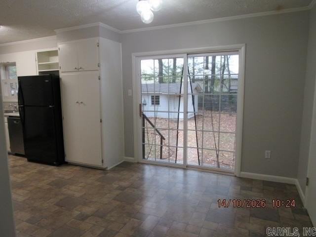 2407 Meadow Dr - Photo 7 of 17