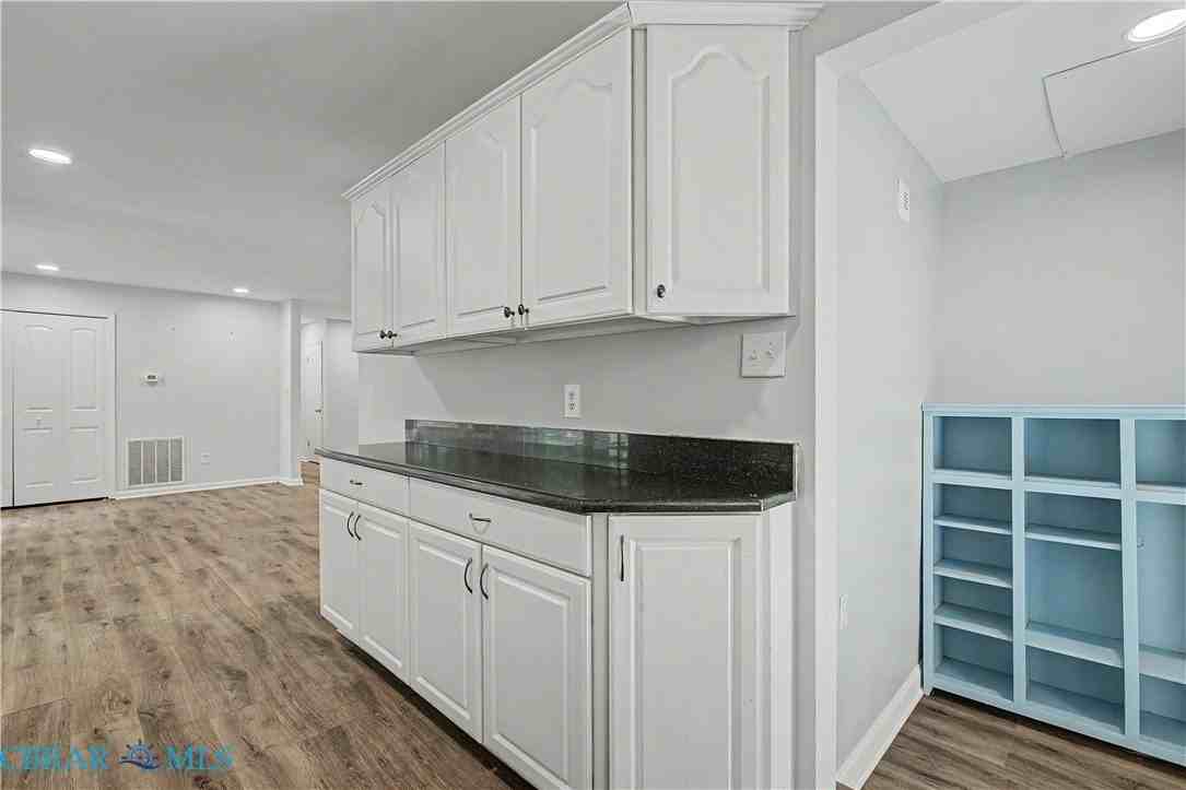 764 Lovers Ln - Photo 2 of 50