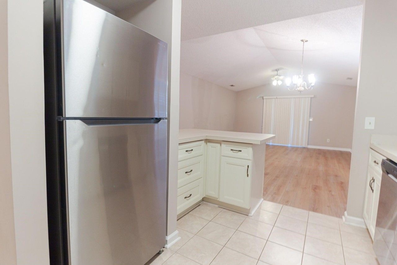 425 Spauldingwood Rd - Photo 6 of 25