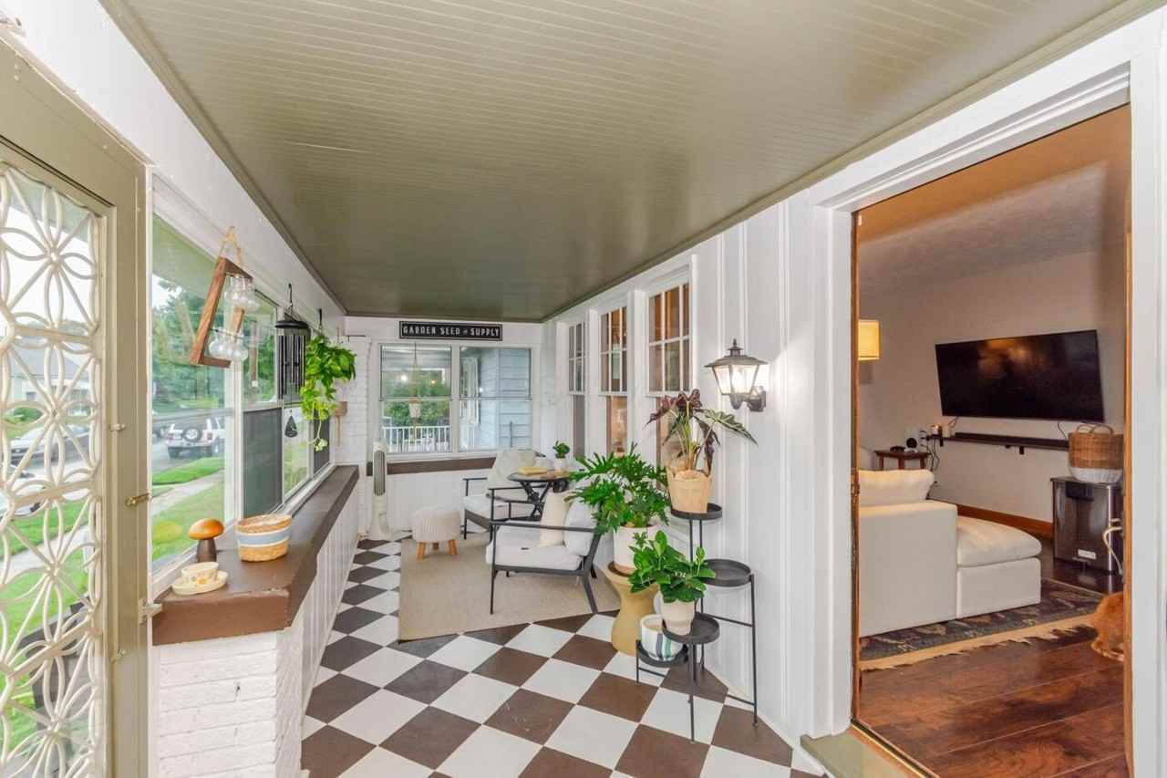 1749 King Ave - Photo 4 of 28