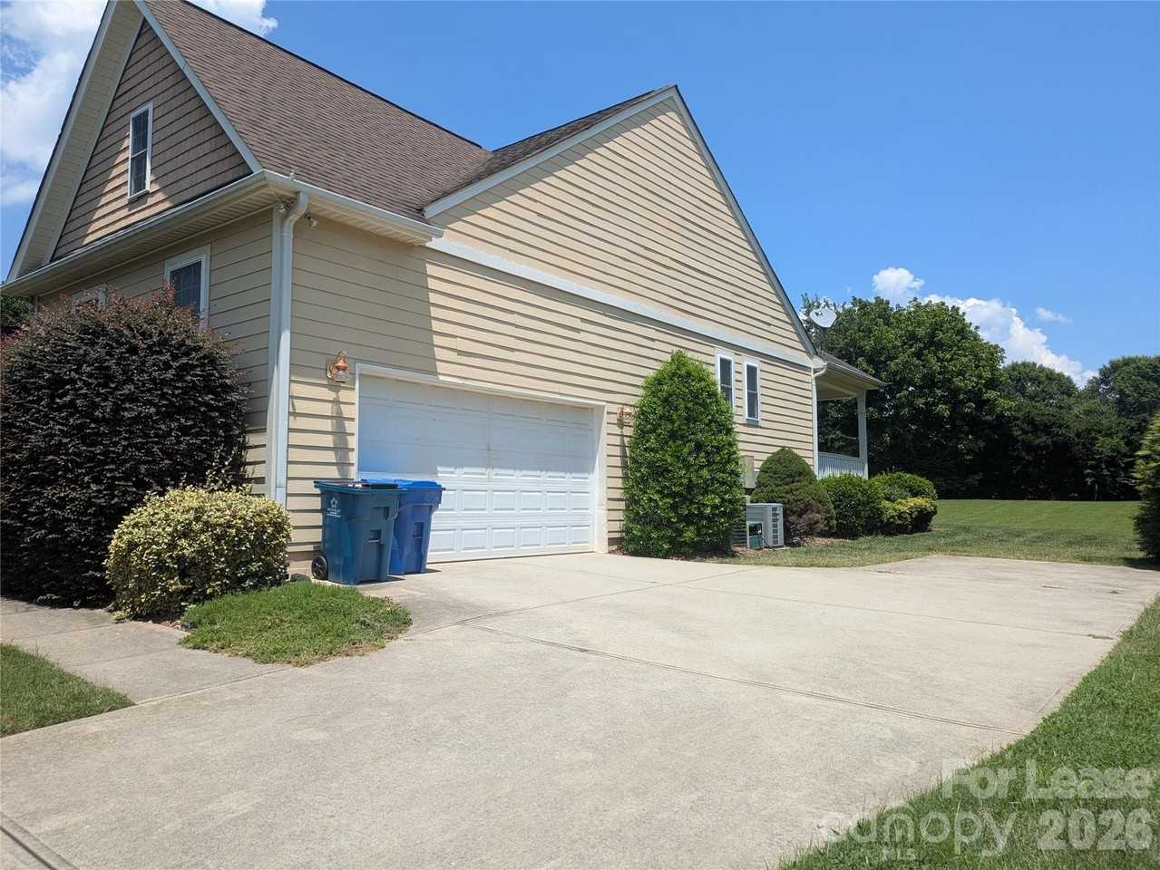 103 Hickory Hill Rd - Photo 3 of 37