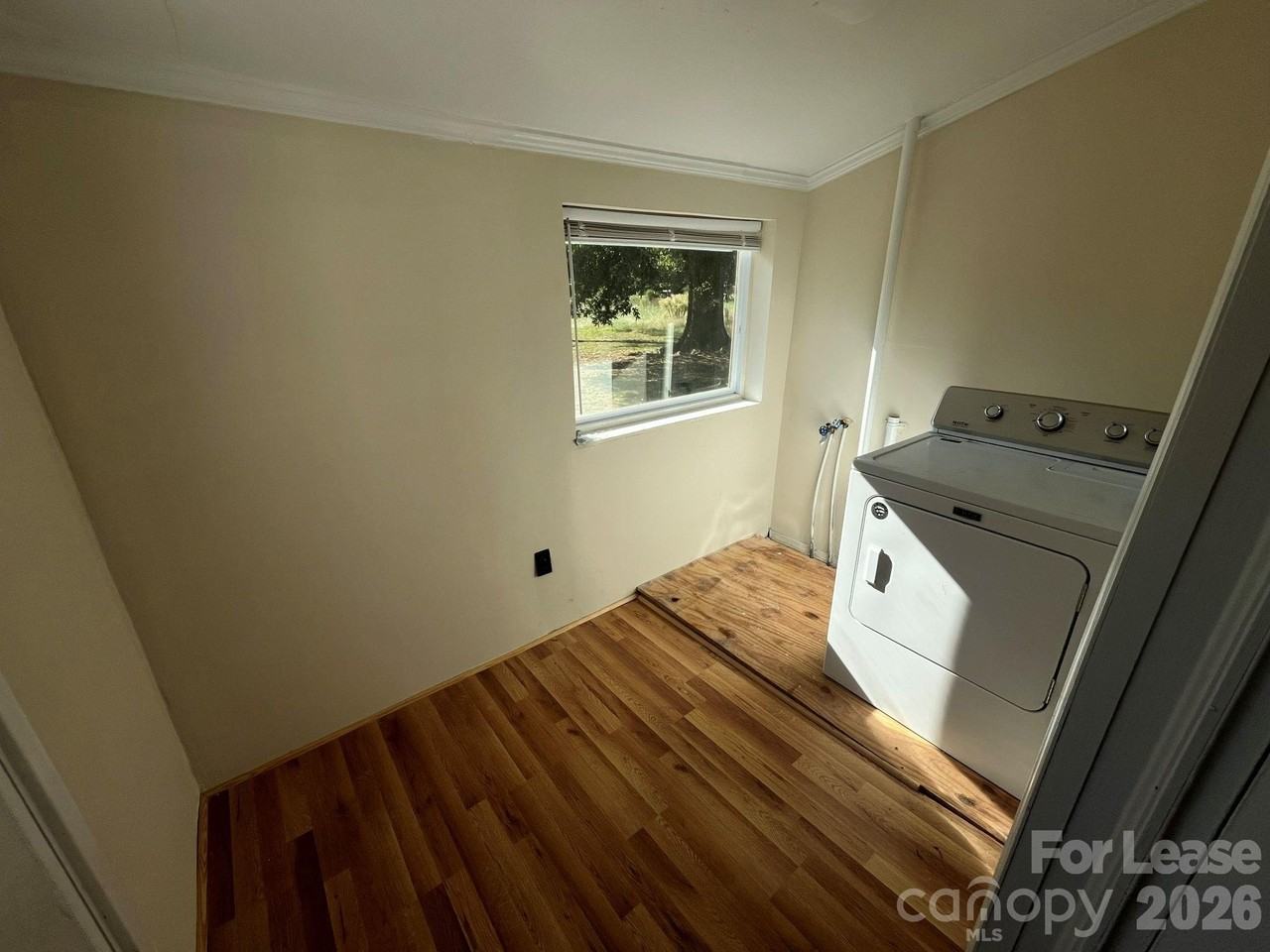 132 French Belk Rd - Photo 5 of 9