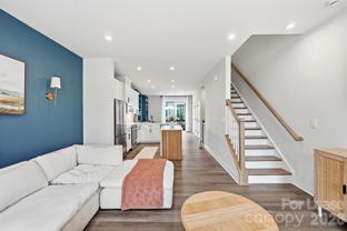 1063 Simcoe Ln - Photo 1 of 1